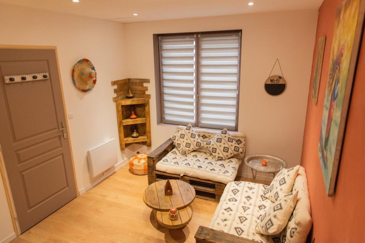 Aux 3 Nuances Suites Privatives & Spa Calais Exterior foto