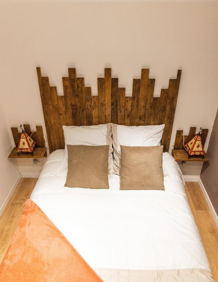 Aux 3 Nuances Suites Privatives & Spa Calais Exterior foto